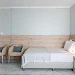 Neptun 4*