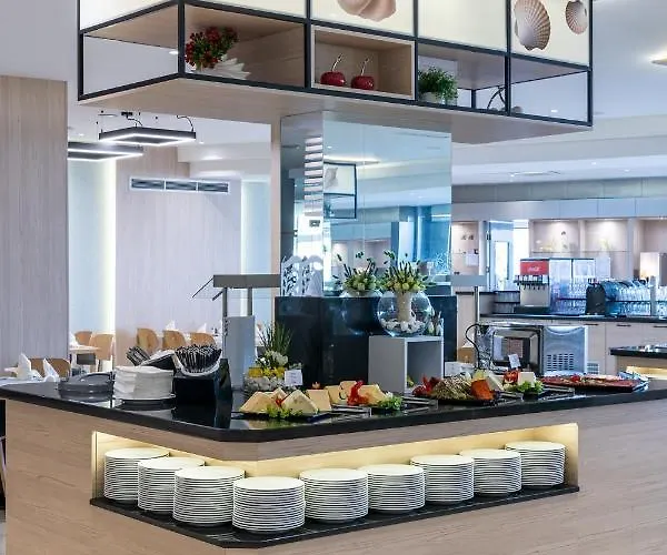 Θέρετρο Neptun Σάνι Μπιτς