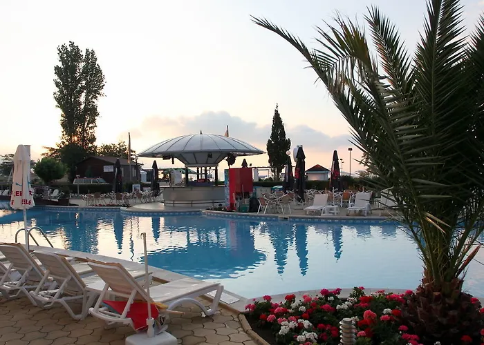 Θέρετρο Neptun 4*