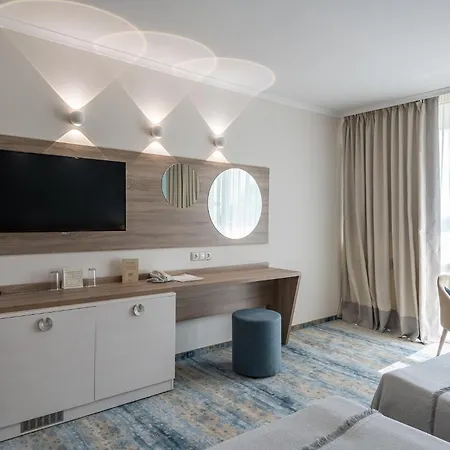 Neptun 4*