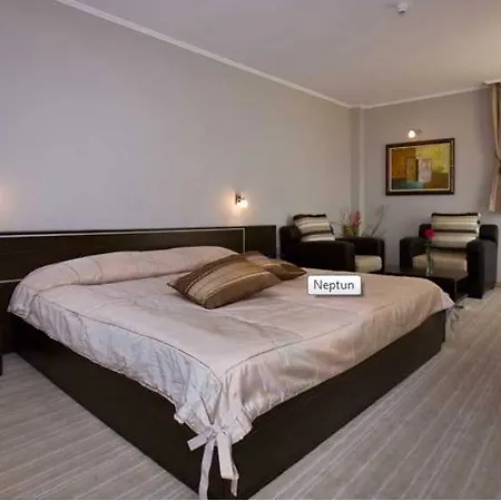 منتجع Neptun 4*