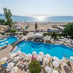 Neptun ساني بيتش