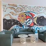 Neptun منتجع ساني بيتش