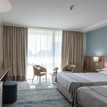 Neptun Resort 4*